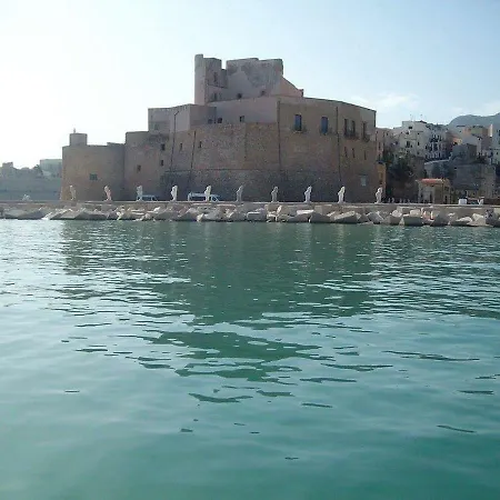 D'angelo Villa *